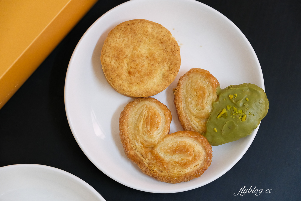 台中北區｜香緹果子咖啡館．中秋限定蛋黃酥禮盒，台中兩大甜點品牌強強聯手 @飛天璇的口袋