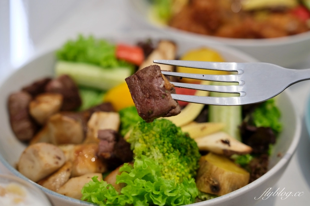 台中西區｜樂醬 LOVE JAM．評論5顆星的台中早午餐，餐點以原型食物為主 @飛天璇的口袋