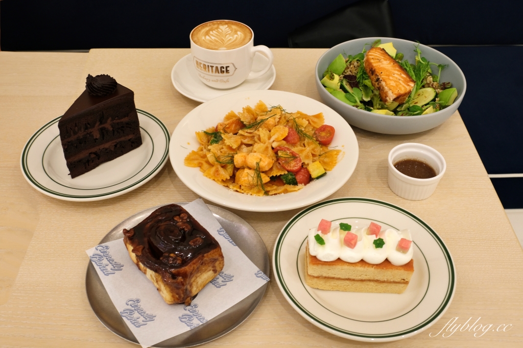 台中西屯｜Heritage Bakery & Cafe．台北知名肉桂捲甜點店，進駐UR LIVING生活美學大隆店 @飛天璇的口袋