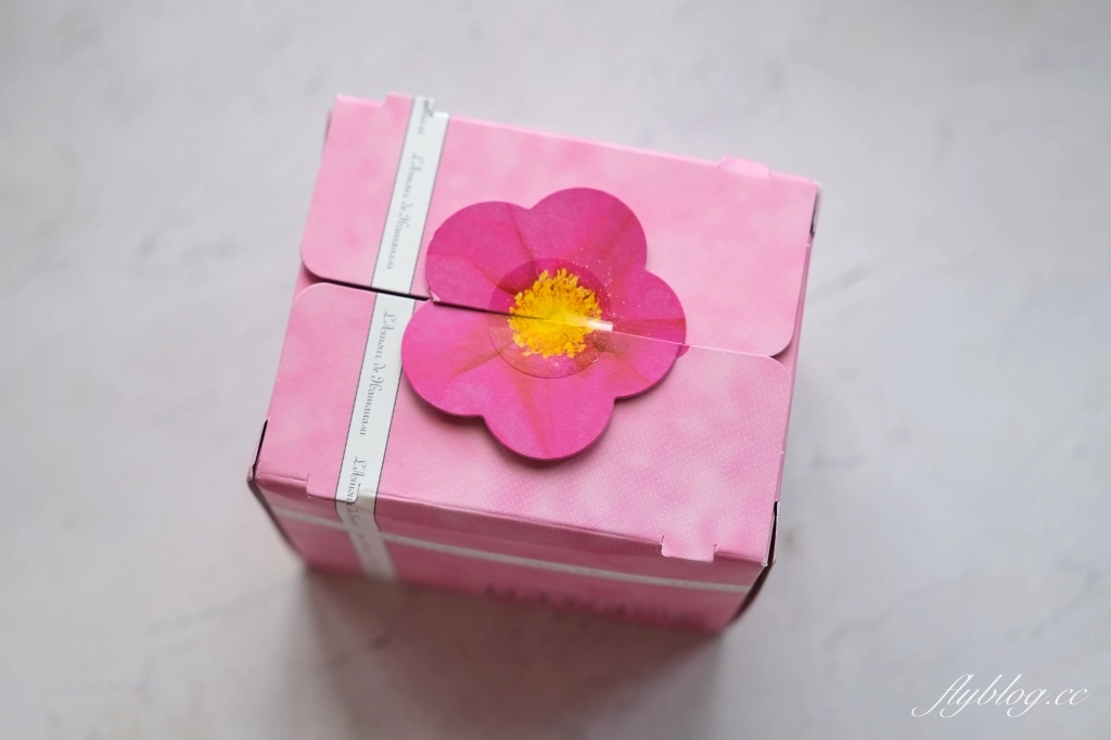 日本北海道｜北菓樓 新千歲機場店．札幌機場必買伴手禮，必吃夢不可思議泡芙 @飛天璇的口袋