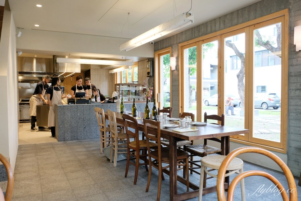 台中南屯｜美滿日光．黎明新村裡的獨棟建築．美滿小料理早午餐新品牌 @飛天璇的口袋