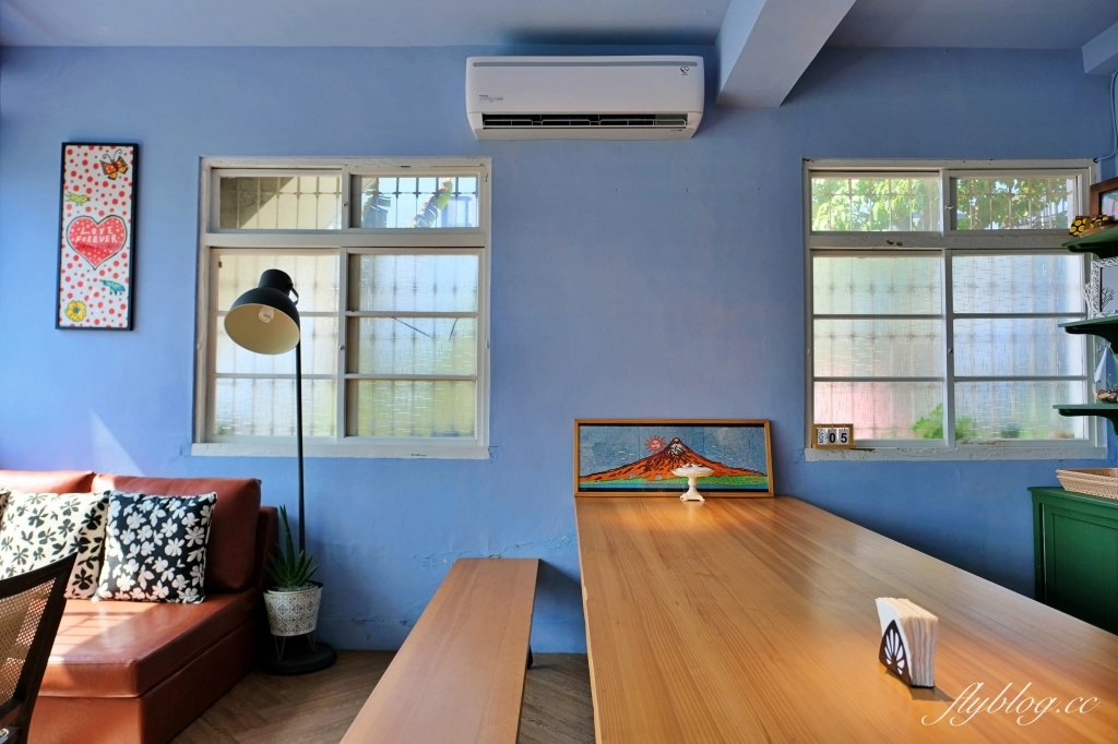 台中西屯｜Le Tr&eacute;sor她說．水湳純白老宅咖啡館，是早午餐甜點店也是餐酒館 @飛天璇的口袋