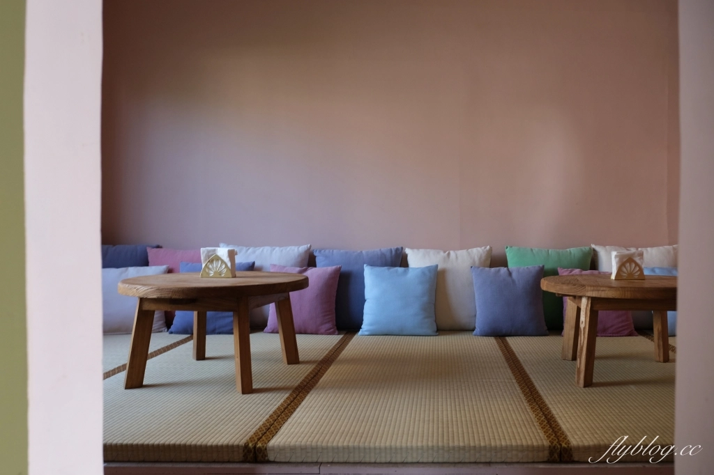 台中西屯｜Le Tr&eacute;sor她說．水湳純白老宅咖啡館，是早午餐甜點店也是餐酒館 @飛天璇的口袋