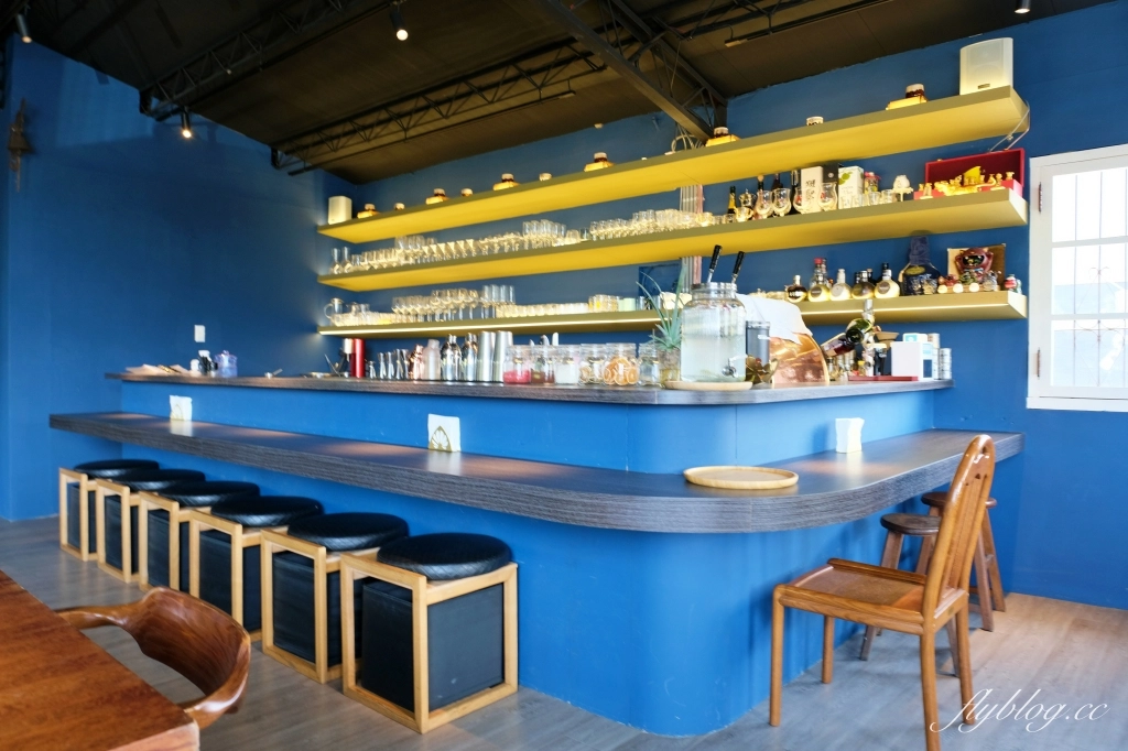 台中西屯｜Le Tr&eacute;sor她說．水湳純白老宅咖啡館，是早午餐甜點店也是餐酒館 @飛天璇的口袋