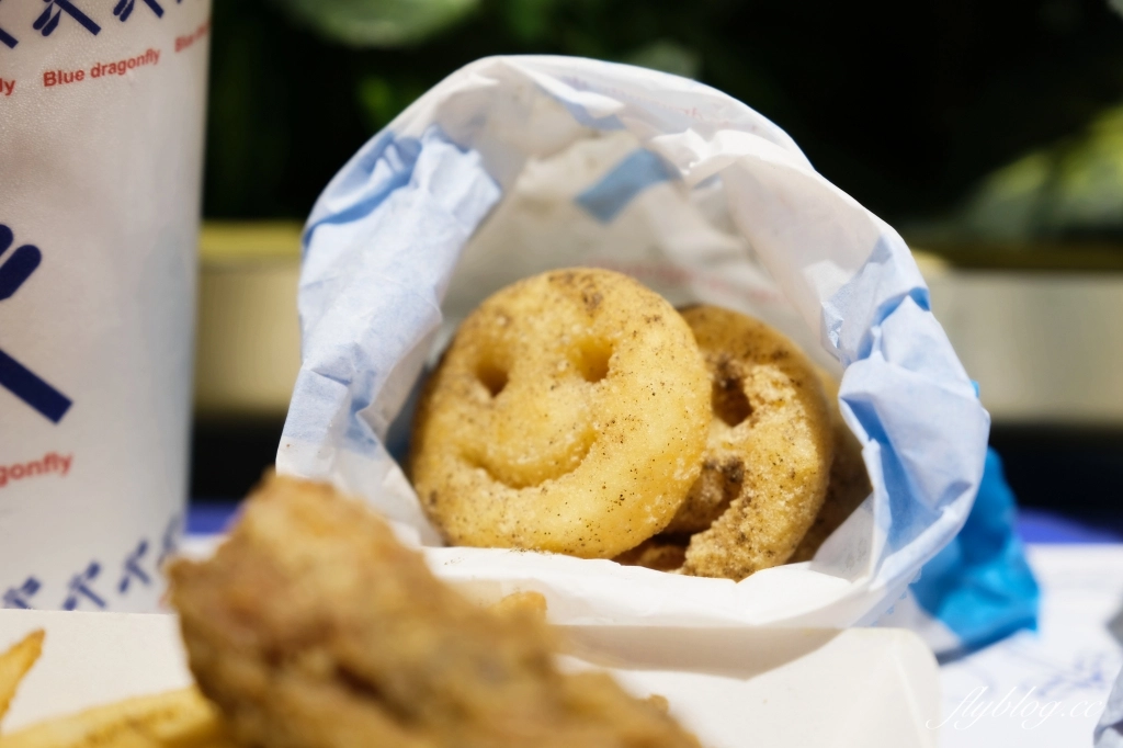 台東美食｜藍蜻蜓速食專賣店．台東限定好吃炸雞，30老字號品牌也很時尚 @飛天璇的口袋