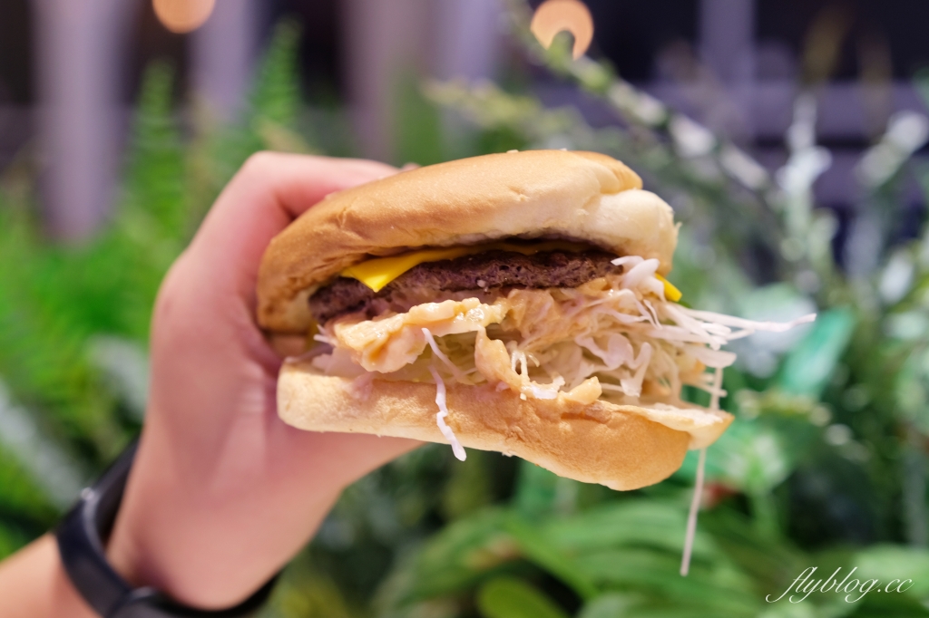 台東美食｜藍蜻蜓速食專賣店．台東限定好吃炸雞，30老字號品牌也很時尚 @飛天璇的口袋