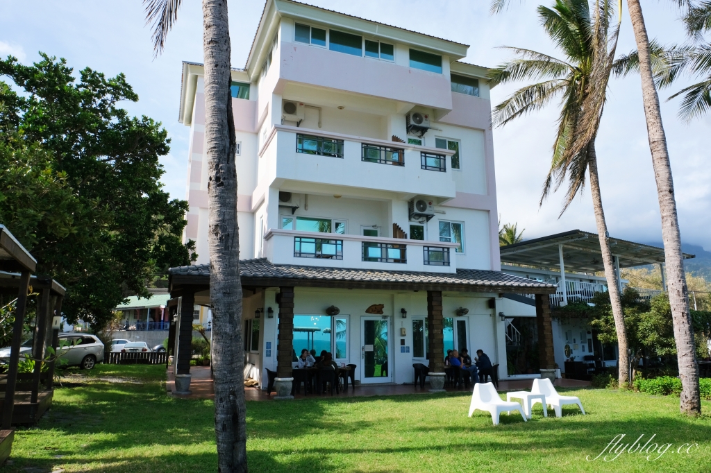 台東卑南｜小魚兒的家．台東超美咖啡廳民宿，坐擁太平洋藍天白雲美景 @飛天璇的口袋