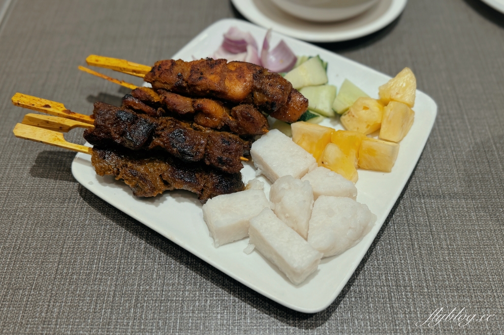 馬來西亞吉隆坡｜Madam Kwan’s．正宗馬來西亞料理，椰漿飯、烤沙嗲、煎蕊都吃得到 @飛天璇的口袋