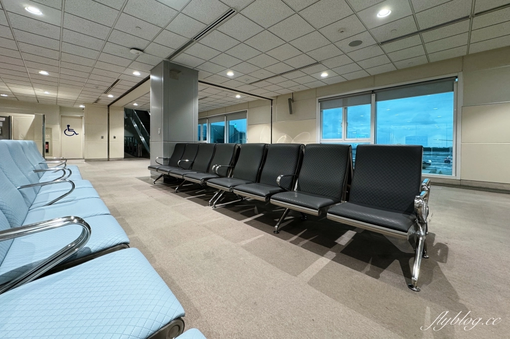 馬來西亞吉隆坡｜中華航空 CI721 台北&ndash;吉隆坡 Boeing 777-300ER，五桐號聯名冰淇淋 @飛天璇的口袋