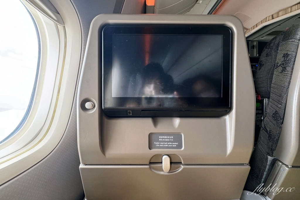 馬來西亞吉隆坡｜中華航空 CI721 台北&ndash;吉隆坡 Boeing 777-300ER，五桐號聯名冰淇淋 @飛天璇的口袋