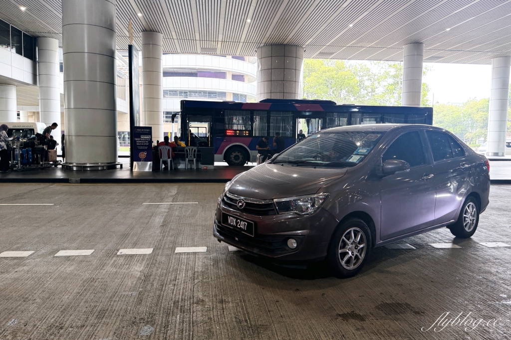 馬來西亞吉隆坡｜中華航空 CI721 台北&ndash;吉隆坡 Boeing 777-300ER，五桐號聯名冰淇淋 @飛天璇的口袋