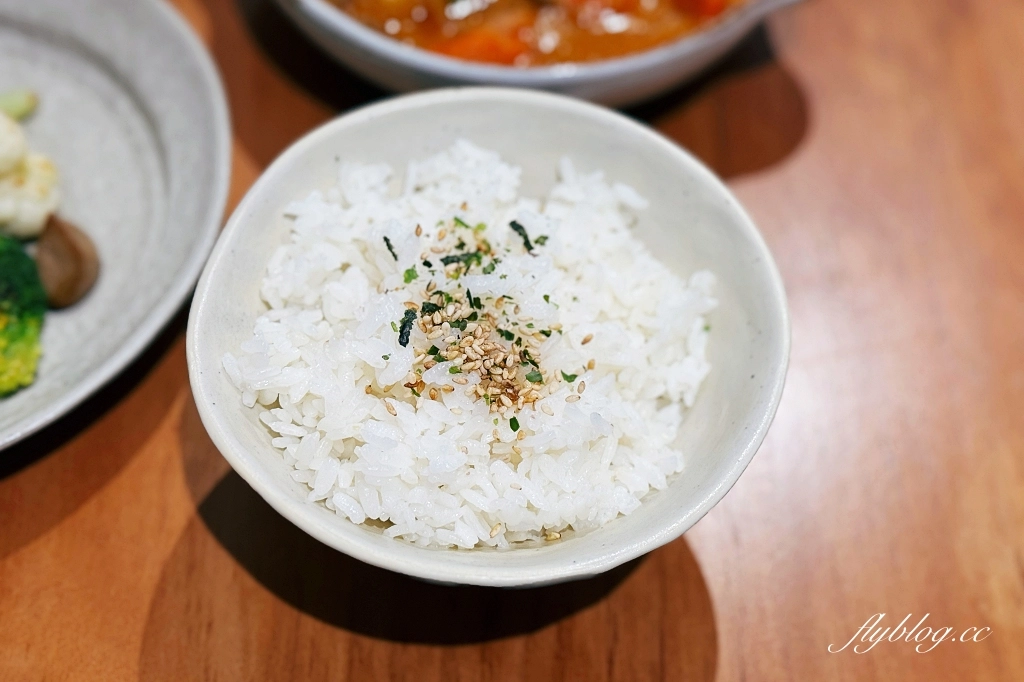 台中北屯｜昨日風景早午餐2.0．新址位於太原車站巷弄裡，台中北屯寵物友善餐廳 @飛天璇的口袋