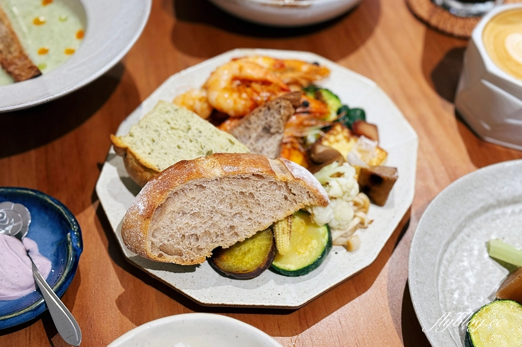 台中北屯｜昨日風景早午餐2.0．新址位於太原車站巷弄裡，台中北屯寵物友善餐廳 @飛天璇的口袋