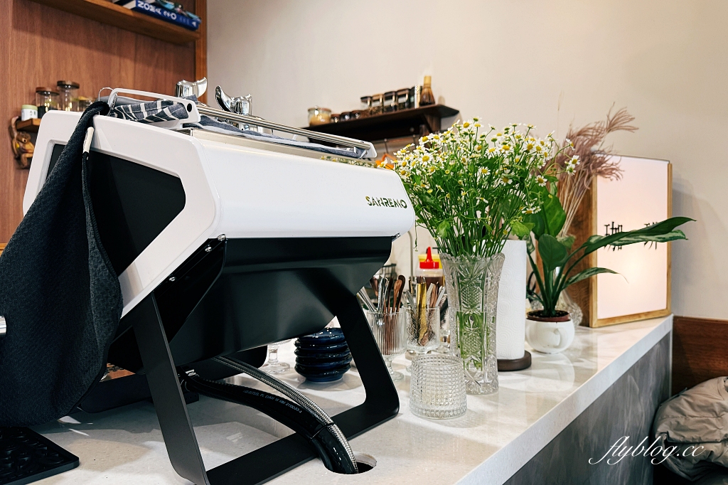 台中北屯｜昨日風景早午餐2.0．新址位於太原車站巷弄裡，台中北屯寵物友善餐廳 @飛天璇的口袋