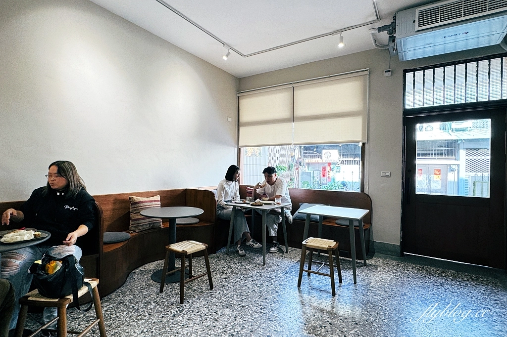 台中北屯｜昨日風景早午餐2.0．新址位於太原車站巷弄裡，台中北屯寵物友善餐廳 @飛天璇的口袋