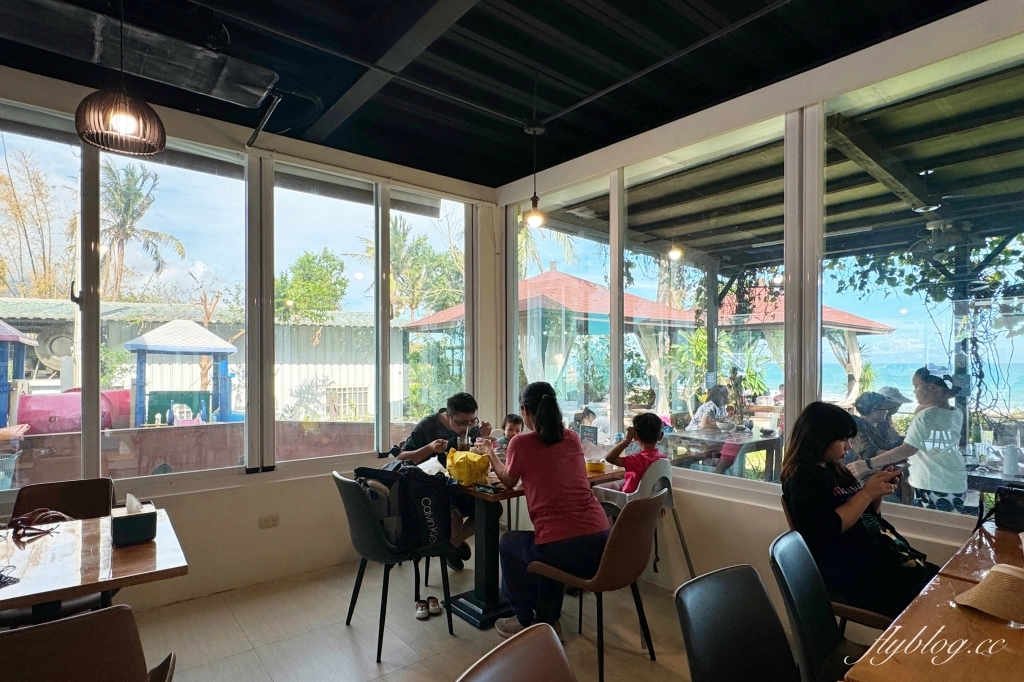 台東卑南｜小魚兒的家．台東超美咖啡廳民宿，坐擁太平洋藍天白雲美景 @飛天璇的口袋