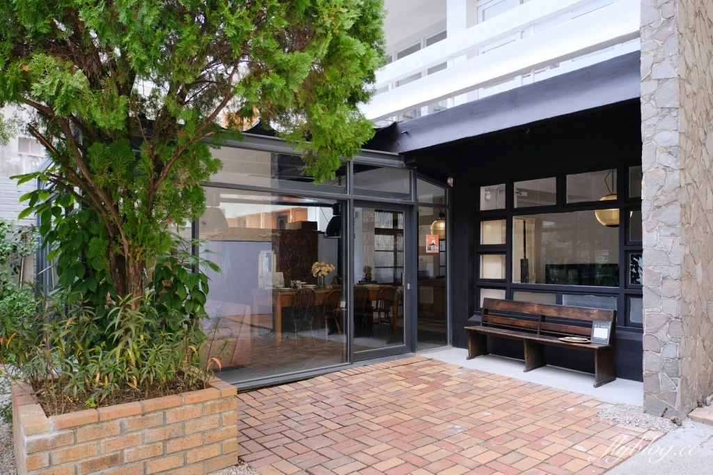 台中北區｜Mine Kitchen 梅川西店．隱身在透天老宅裡，全預約制甜點生日蛋糕 @飛天璇的口袋