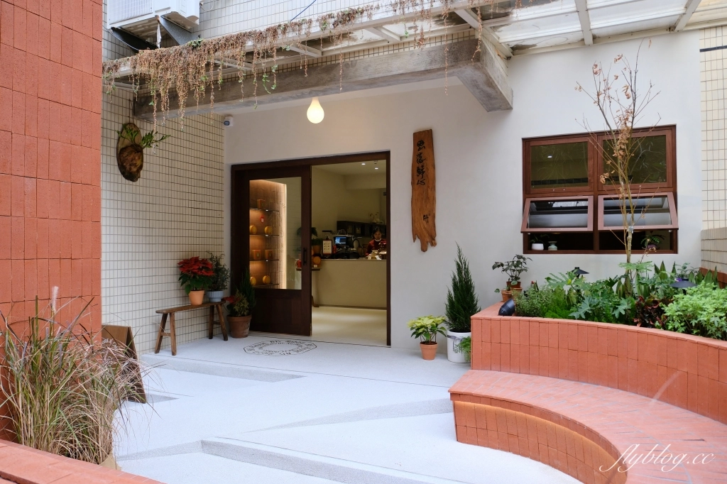 台中西區｜BK.Rabbit 黑色小白兔．台中伴手禮專賣店，內用質感下午茶套餐 @飛天璇的口袋