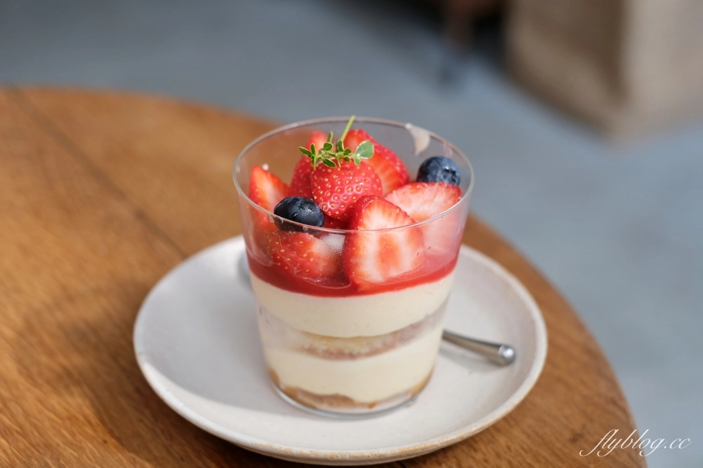 台中大里|餐桌上的時光.座落於小公園旁,大里早午餐甜點店 @飛天璇的口袋 台中大里|餐桌上的時光.座落於小公園旁,大里早午餐甜點店 @飛天璇的口袋