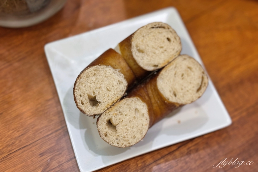 台中西屯｜法式日嚐Quiet Cuisine．台中酸種麵包專賣店，一個禮拜只營業2天 @飛天璇的口袋