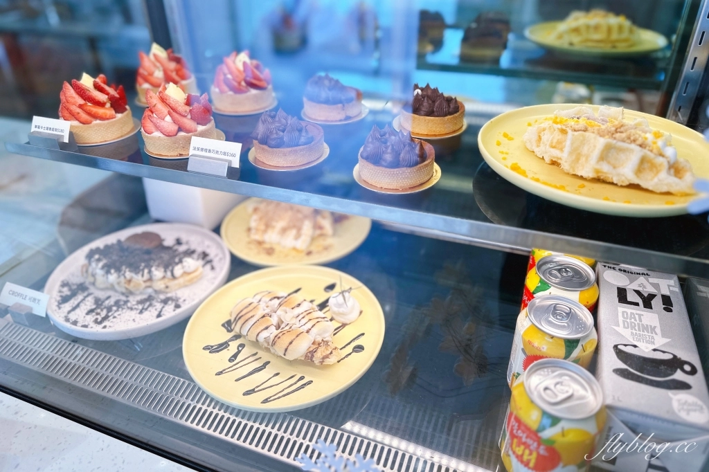 台中西屯｜OMOMO 韓系飲品咖啡廳．逢甲商圈網美咖啡館，吃得到可朗芙Croffle @飛天璇的口袋