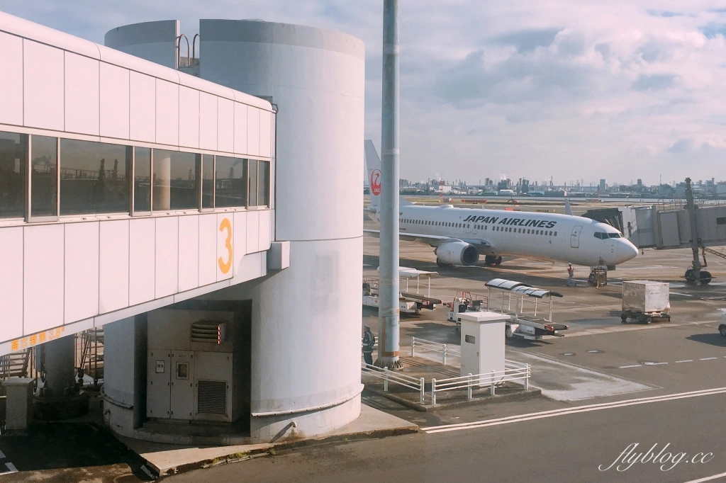 日本東京｜丸福咖啡店 羽田機場店．大阪90年歷史咖啡館，必點水果鬆餅和起司厚片吐司 @飛天璇的口袋