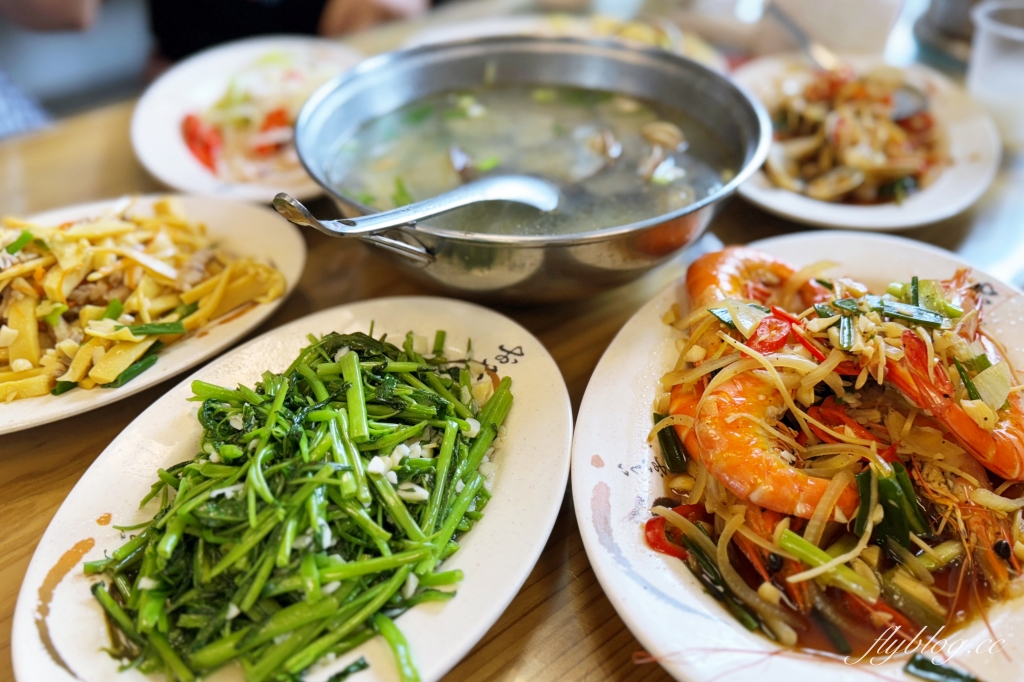 台東美食｜阿宏的魚店．富岡漁港必吃海鮮，漁獲新鮮CP值高 @飛天璇的口袋