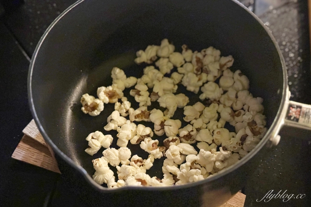 台中新社｜薰衣草森林．隱藏森林裡的奢華露營車，尋找可愛的阿尼斯特 @飛天璇的口袋