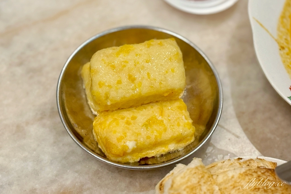 馬來西亞吉隆坡｜何九海南茶店．茨廠街老牌海南餐廳．傳統馬來西亞早餐 @飛天璇的口袋