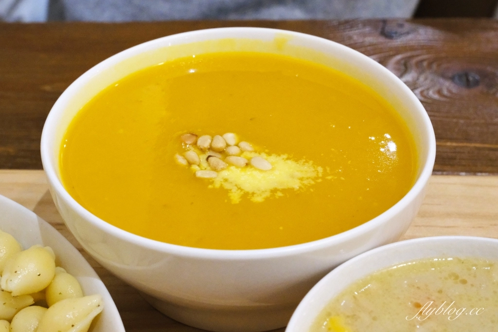 台中北區|小湯烏湯品專門店 柳川店.鄰近中國醫藥大學,家溫度湯新品牌再出發 @飛天璇的口袋 台中北區|小湯烏湯品專門店 柳川店.鄰近中國醫藥大學,家溫度湯新品牌再出發 @飛天璇的口袋