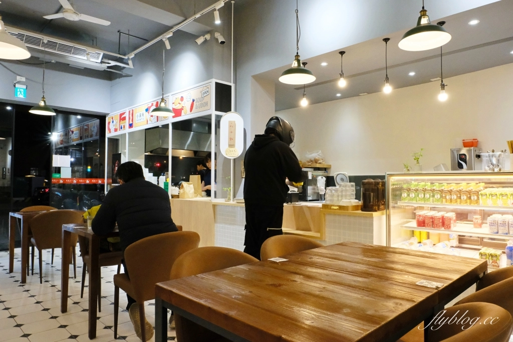 台中北區|小湯烏湯品專門店 柳川店.鄰近中國醫藥大學,家溫度湯新品牌再出發 @飛天璇的口袋 台中北區|小湯烏湯品專門店 柳川店.鄰近中國醫藥大學,家溫度湯新品牌再出發 @飛天璇的口袋