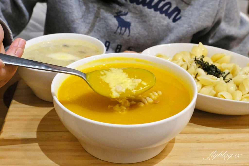 台中北區|小湯烏湯品專門店 柳川店.鄰近中國醫藥大學,家溫度湯新品牌再出發 @飛天璇的口袋 台中北區|小湯烏湯品專門店 柳川店.鄰近中國醫藥大學,家溫度湯新品牌再出發 @飛天璇的口袋