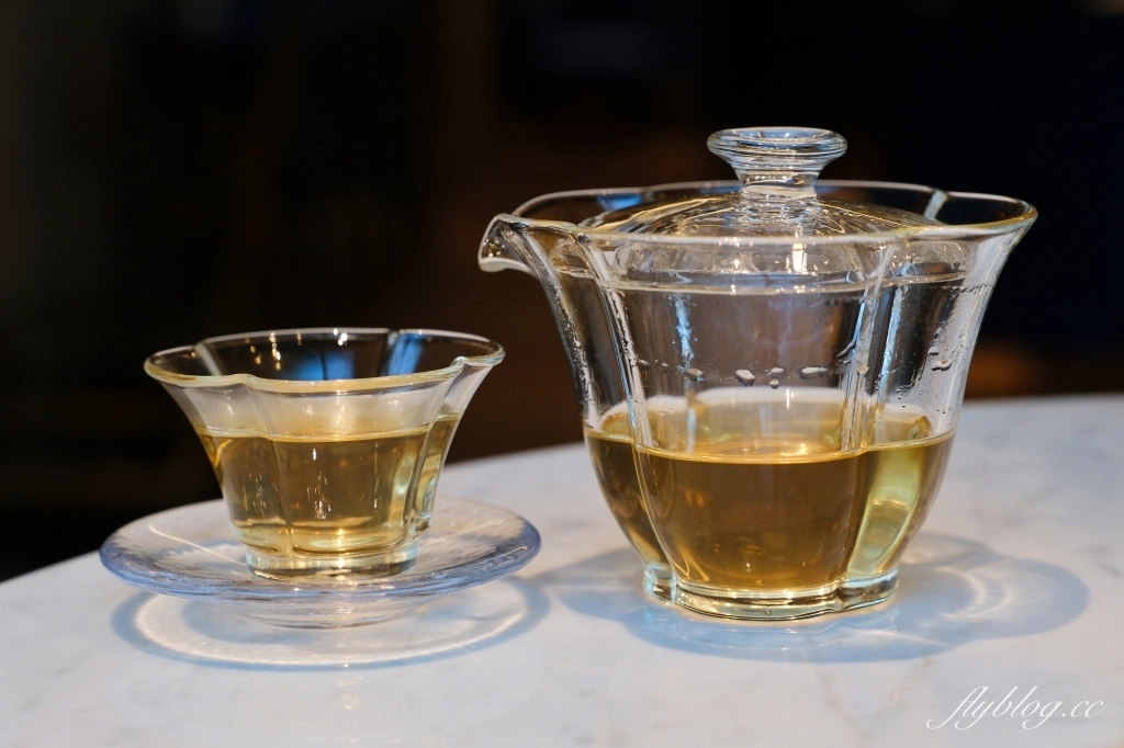 台中西區|葉與藤 Leaves and Vines.臺中勤美洲際酒店,推車桌邊服務奢華下午茶 @飛天璇的口袋 台中西區|葉與藤 Leaves and Vines.臺中勤美洲際酒店,推車桌邊服務奢華下午茶 @飛天璇的口袋