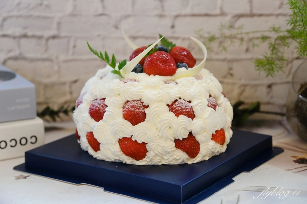 台中北屯｜吉爾斯手作烘焙．療癒的草莓蛋糕、草莓大福、草莓捲，還有期間限定曲奇餅 @飛天璇的口袋