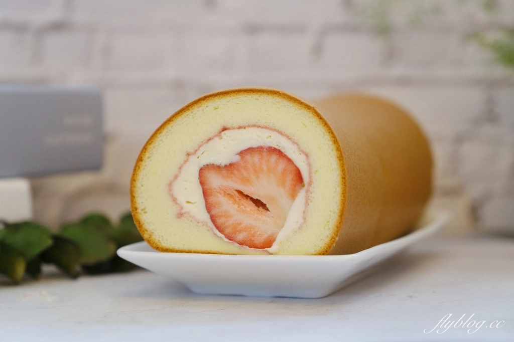 台中北屯｜吉爾斯手作烘焙．療癒的草莓蛋糕、草莓大福、草莓捲，還有期間限定曲奇餅 @飛天璇的口袋