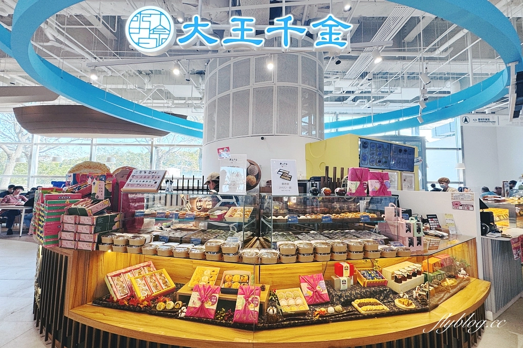 台中清水｜清水服務區．全台最賺錢休息站，50個美食櫃位總整理 @飛天璇的口袋