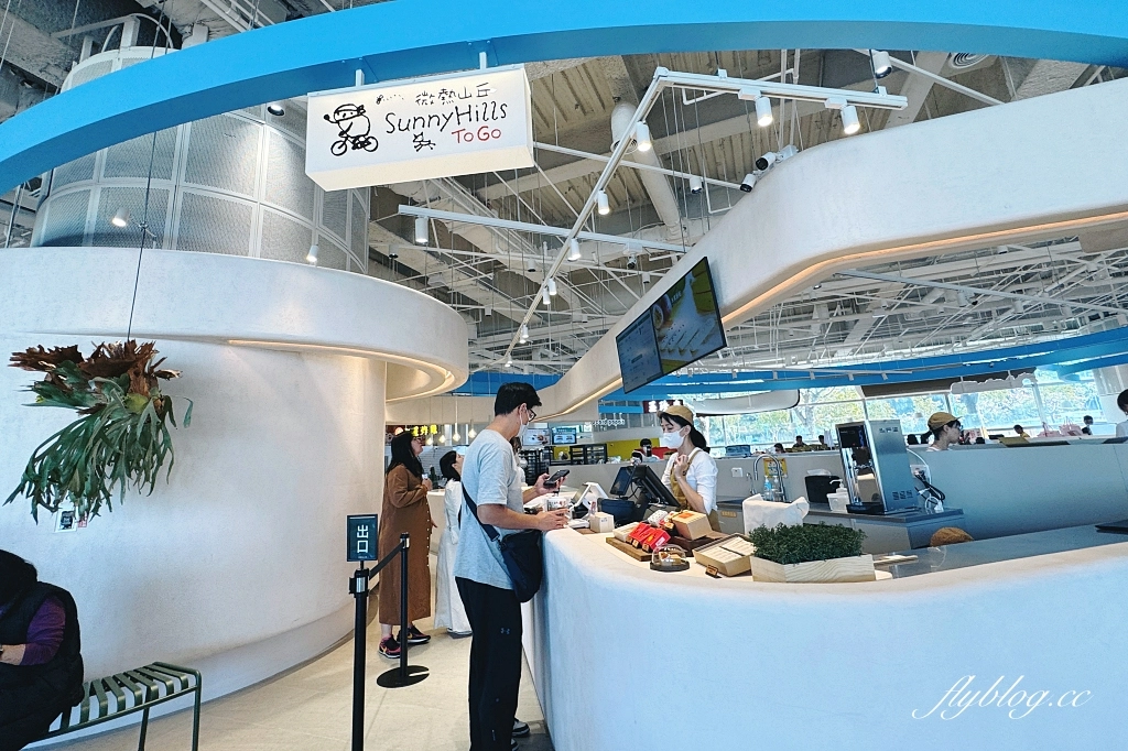 台中清水｜清水服務區．全台最賺錢休息站，50個美食櫃位總整理 @飛天璇的口袋