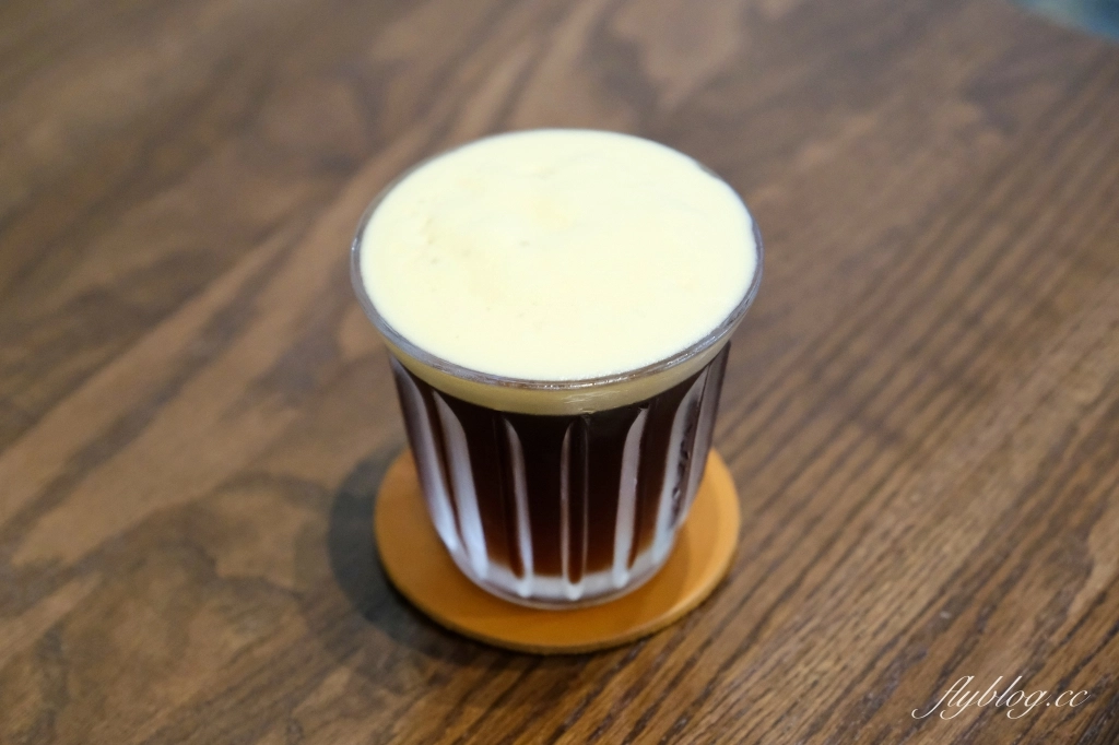 台中西屯｜LIANNA 甜點．超級隱藏版甜點店，一天只營業4個小時，充滿歐式古典氛圍 @飛天璇的口袋