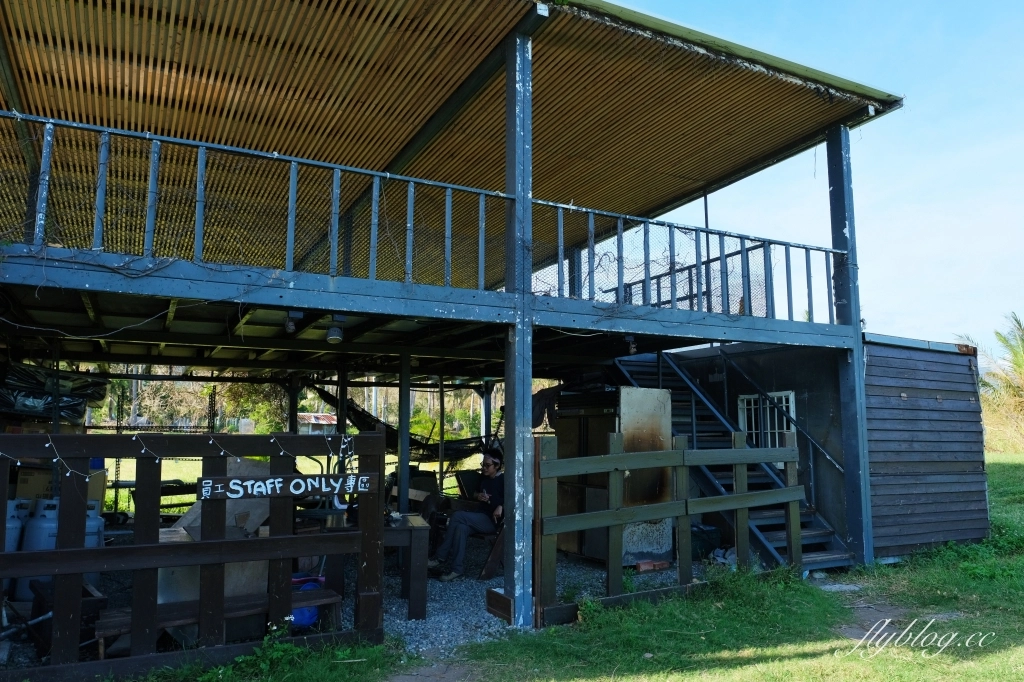 台東東河｜都蘭海角咖啡．眺望180度蔚藍海岸，露天游泳池美拍 @飛天璇的口袋