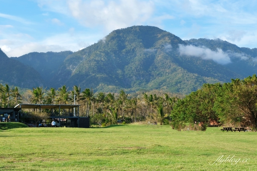台東東河｜都蘭海角咖啡．眺望180度蔚藍海岸，露天游泳池美拍 @飛天璇的口袋