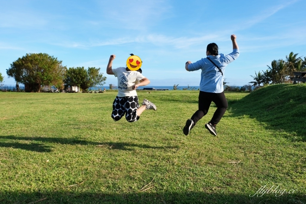 台東東河｜都蘭海角咖啡．眺望180度蔚藍海岸，露天游泳池美拍 @飛天璇的口袋