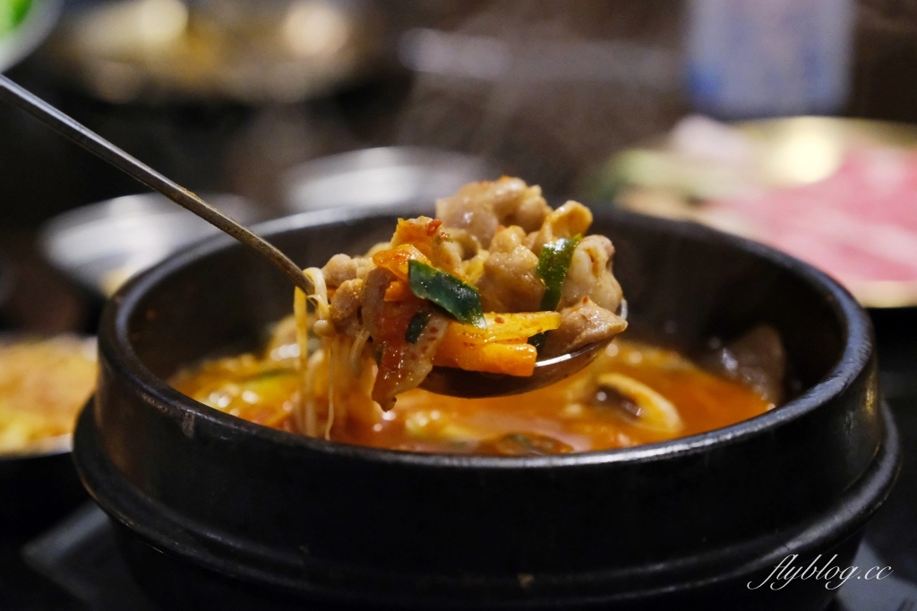 不靠Google評論送東西!回訪度最高的台中韓式燒肉【燒肉滋滋】,繽紛全牛套餐新上市 @飛天璇的口袋 不靠Google評論送東西!回訪度最高的台中韓式燒肉【燒肉滋滋】,繽紛全牛套餐新上市 @飛天璇的口袋