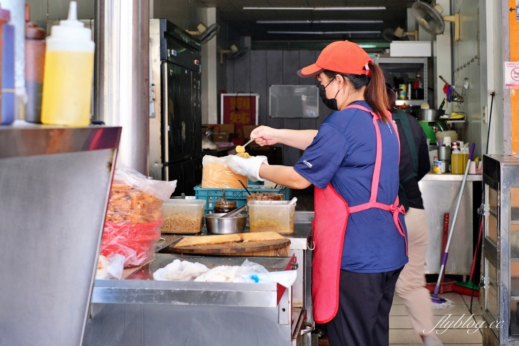 台中豐原｜劉姊姊飯糰．豐原車站前人氣飯糰，吃的是學生時代的回憶 @飛天璇的口袋
