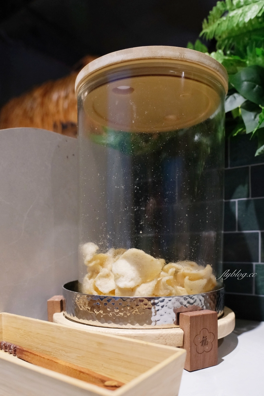 台中北屯｜鍋泰暖泰式南洋火鍋．充滿南洋風情的火鍋店，蔬菜自助吧、飲品、冰淇淋吃到飽 @飛天璇的口袋