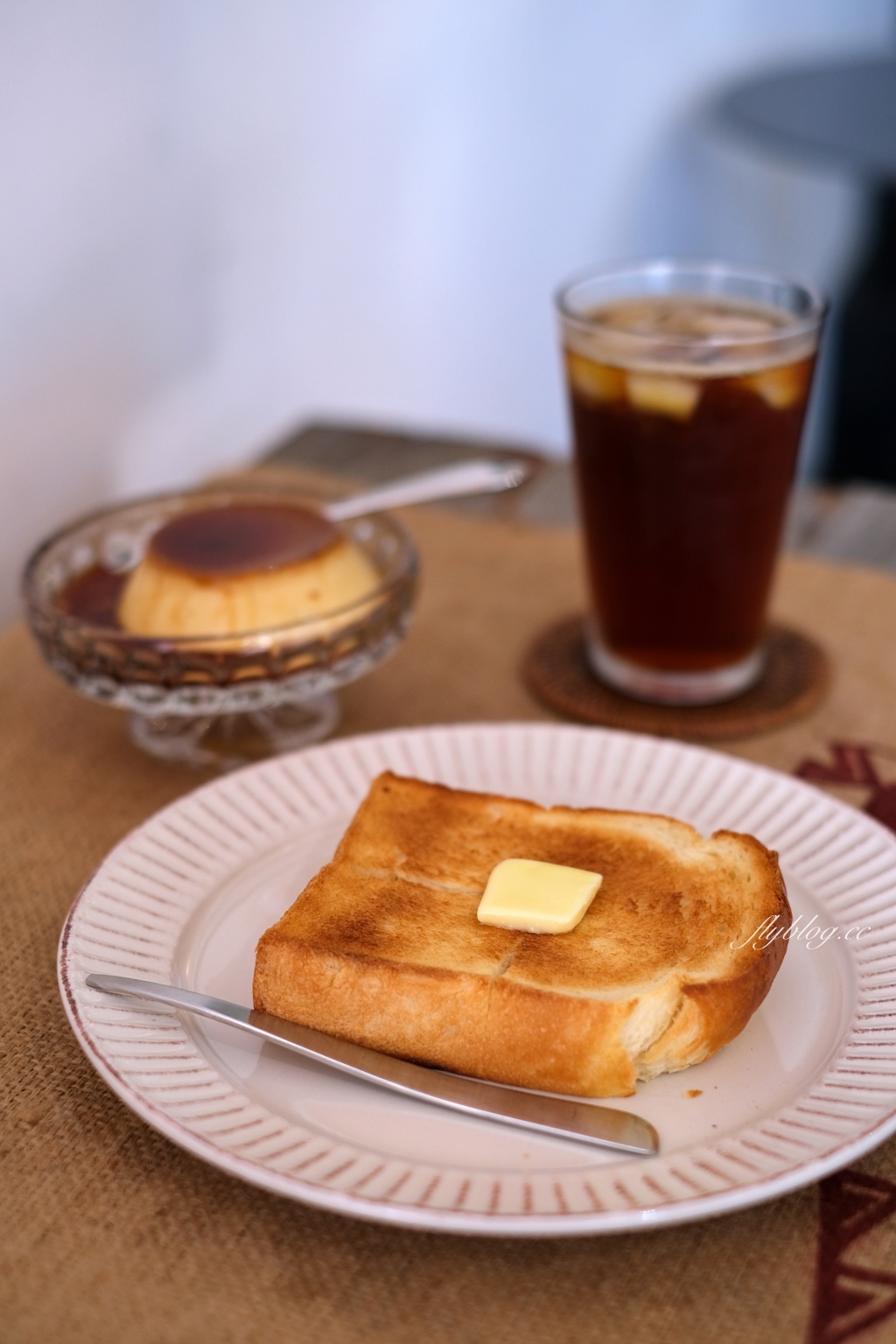 台中烏日｜芃森咖啡 Pansen Coffee．鄰近烏日高鐵站，楽珈咖啡的二店 @飛天璇的口袋