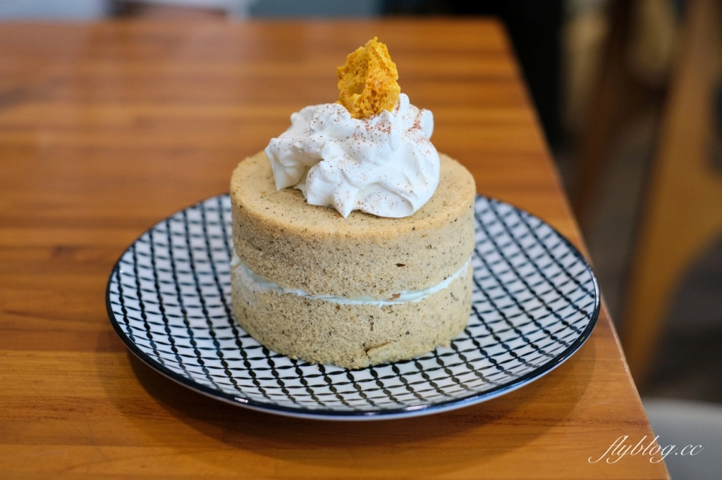 台中西區｜珈琲院．美軍宿舍所改建，存中街20年老字號咖啡館 @飛天璇的口袋