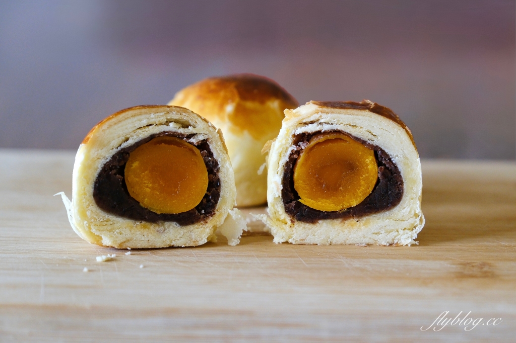 基隆美食｜李鵠餅店．清光緒年間的百年餅店，蛋黃酥、鳳梨酥、咖哩酥和綠豆沙餅 @飛天璇的口袋