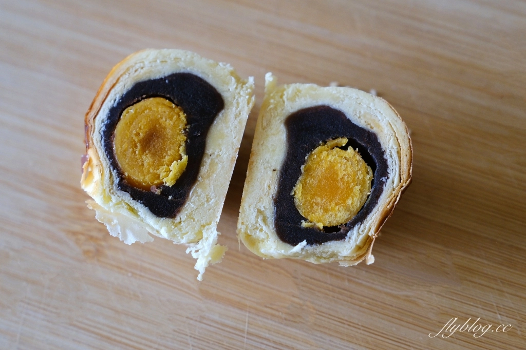 基隆美食｜李鵠餅店．清光緒年間的百年餅店，蛋黃酥、鳳梨酥、咖哩酥和綠豆沙餅 @飛天璇的口袋