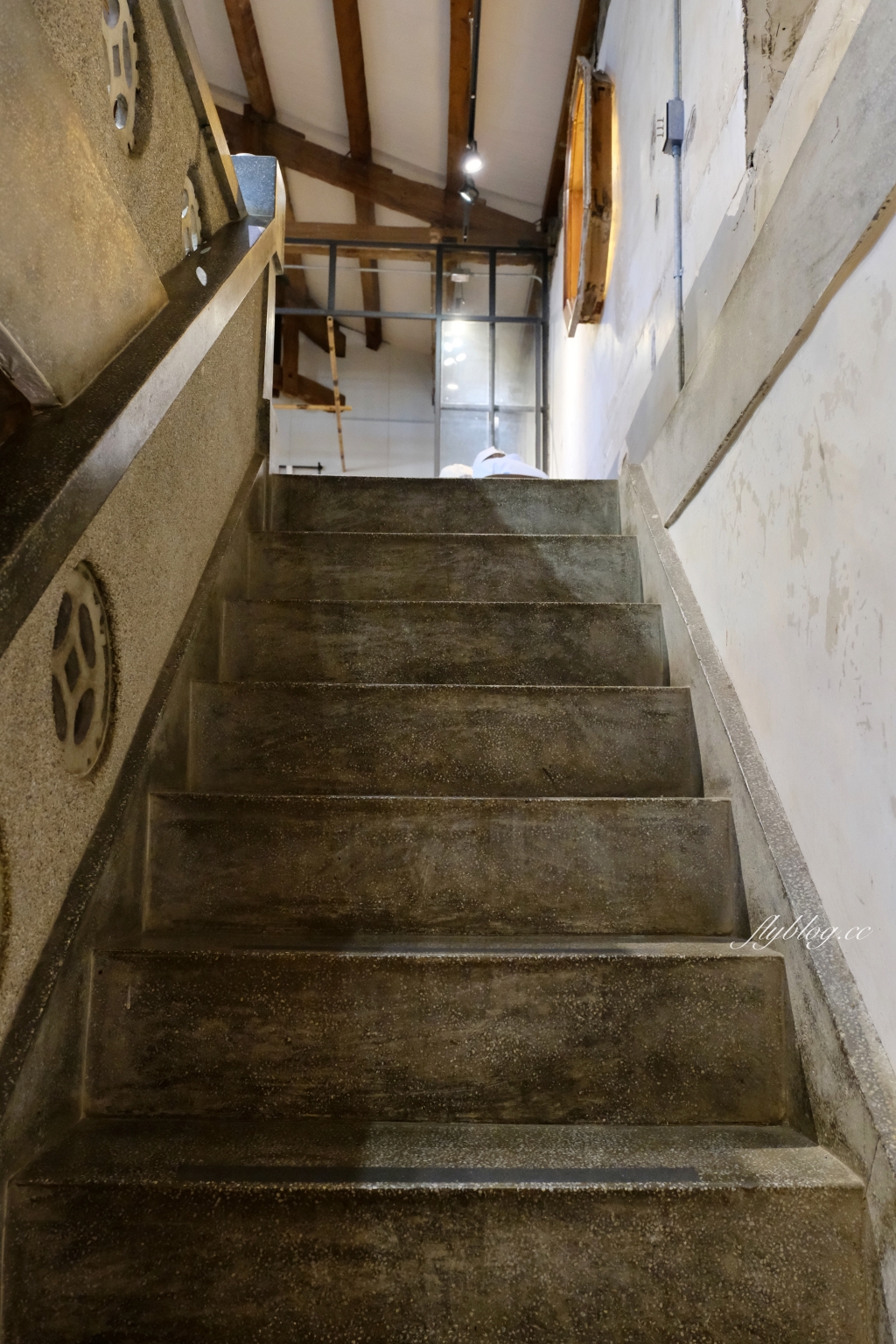 屏東恆春｜伯虎在二樓．墾丁老屋咖啡館，喝咖啡之前請先打卡 @飛天璇的口袋