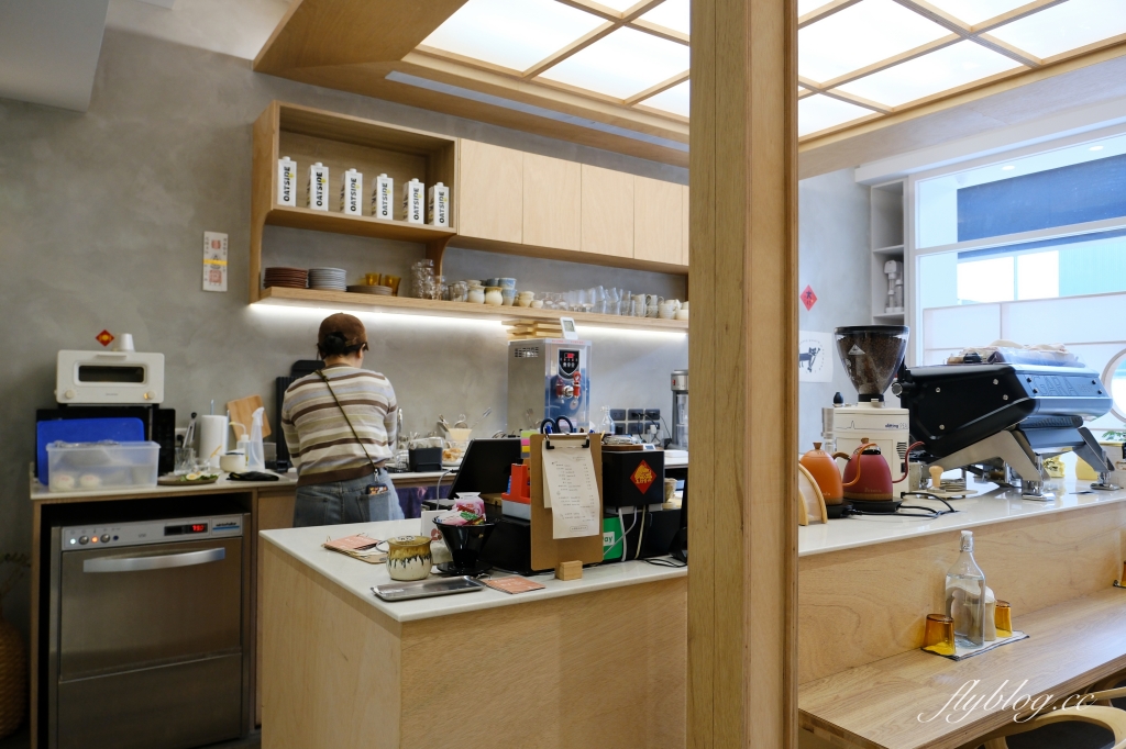 台中南屯|鄰人咖啡.南屯捷運站文青咖啡館,二樓還有和式座位區 @飛天璇的口袋 台中南屯|鄰人咖啡.南屯捷運站文青咖啡館,二樓還有和式座位區 @飛天璇的口袋